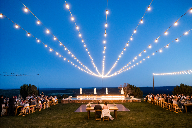 How to keep guests cool at an outdoor wedding