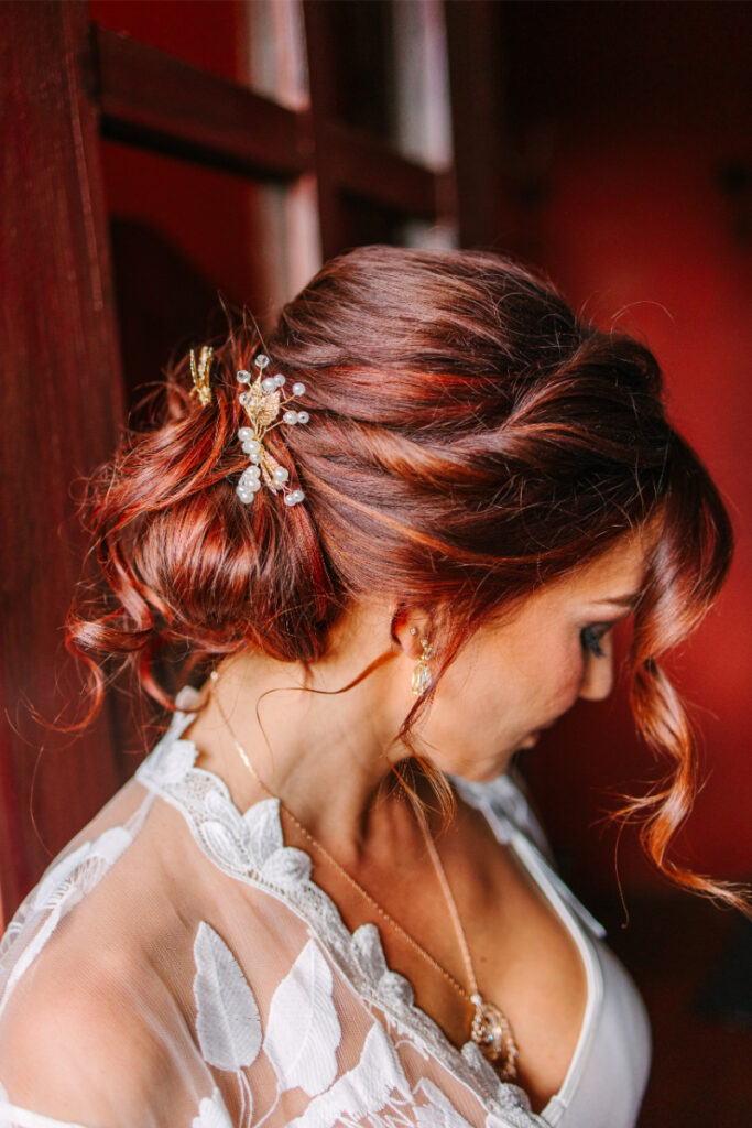 accessories to go with retro wedding dresses