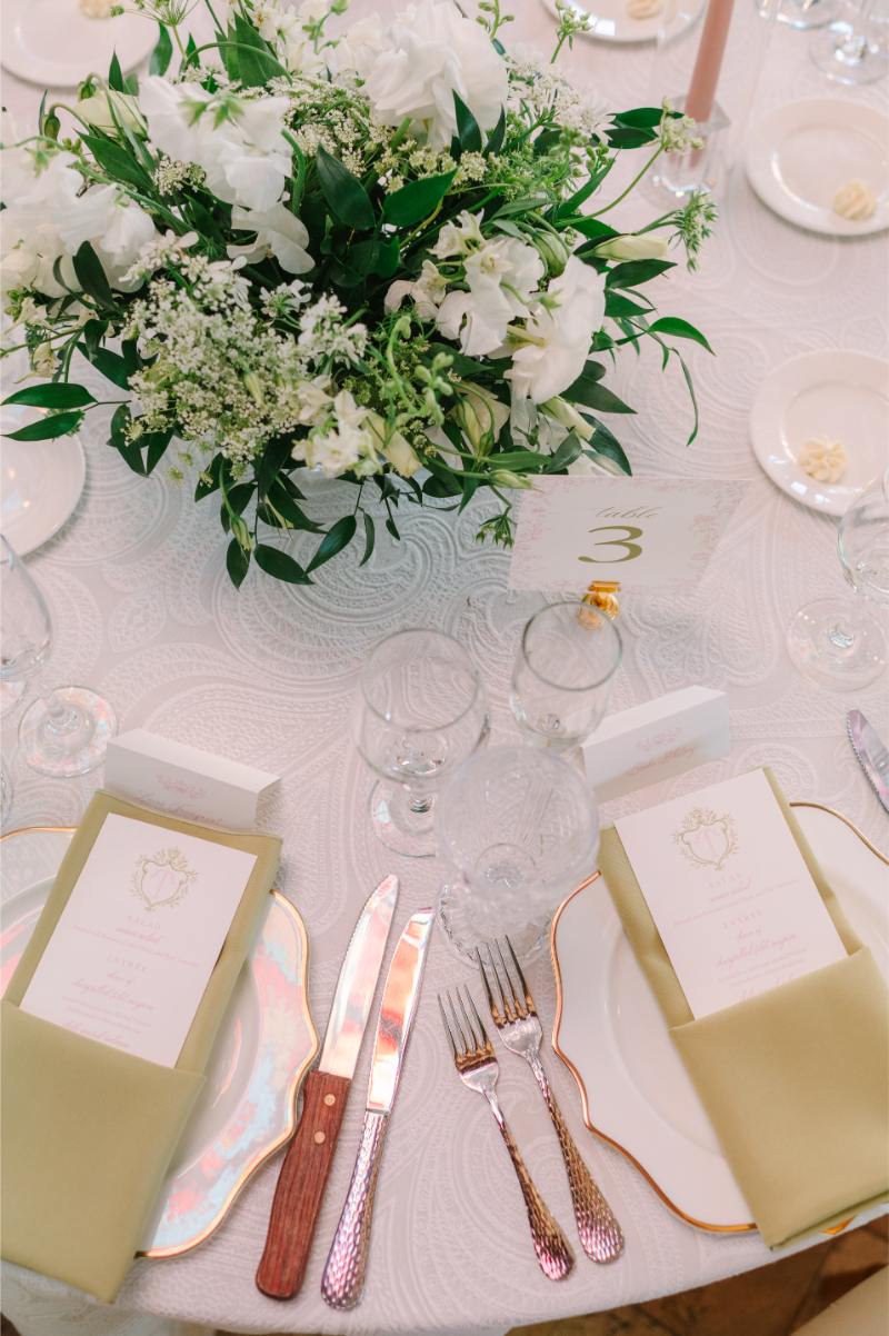 Photo of wedding tablescape and centerpiece from above.