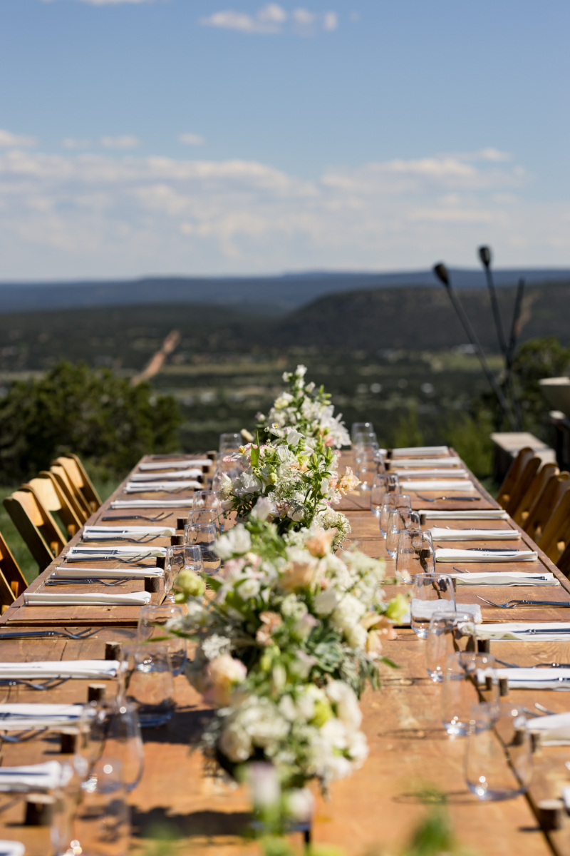 Reception table decor bringing country wedding ideas to life for an elevated Tennessee celebration.