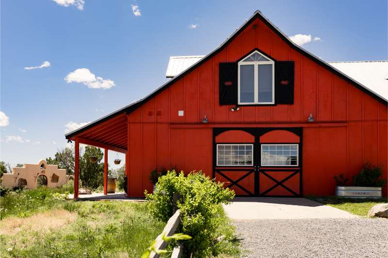 Red barn venue for a country wedding celebration in Tennessee.